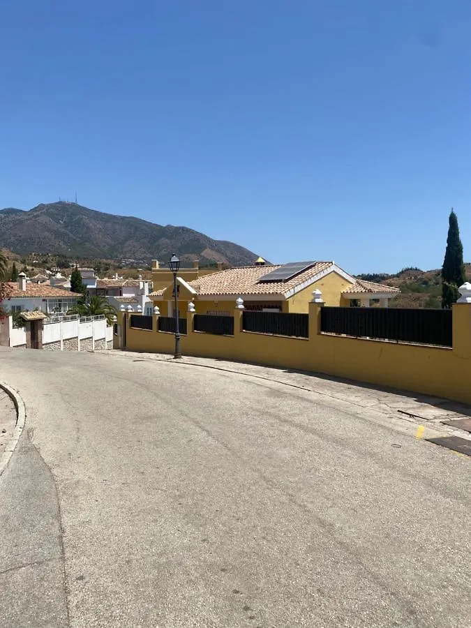 Villa Vista Verde -Sea Views -3 Bedrooms -Heated Pool Mijas