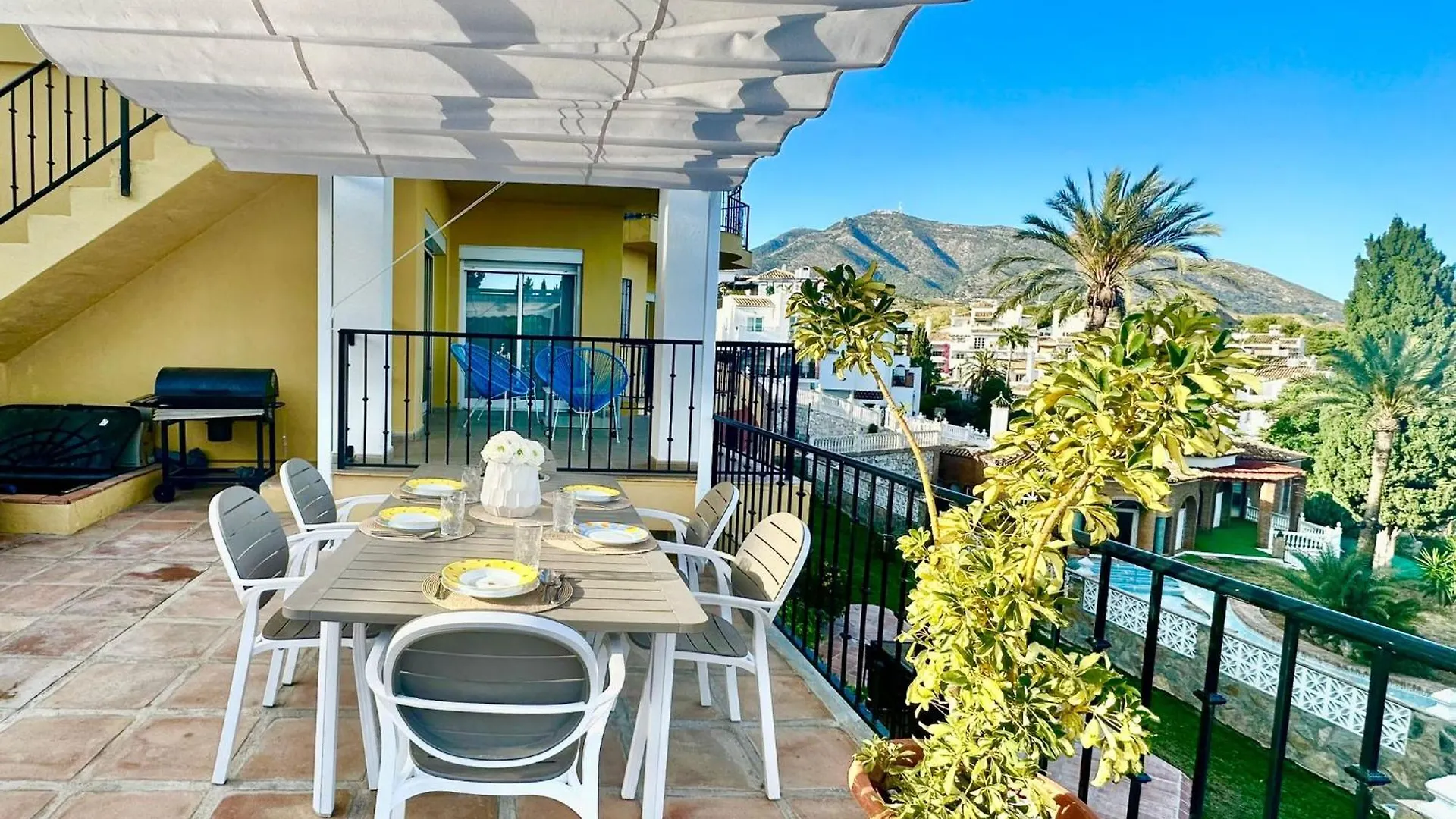 Villa Vista Verde -Sea Views -3 Bedrooms -Heated Pool Mijas
